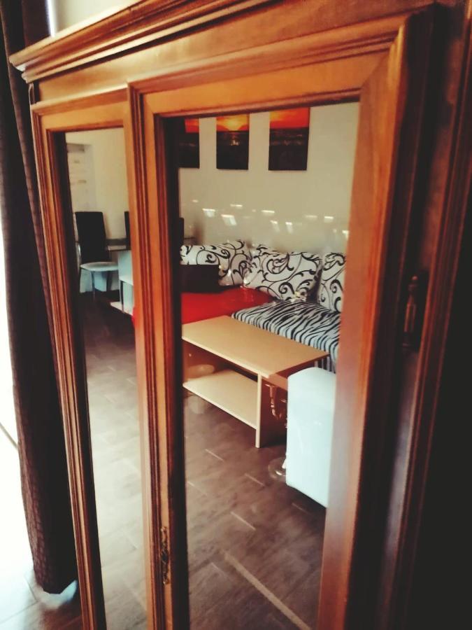 Apartmany Pri Auparku Piest'any Luaran gambar
