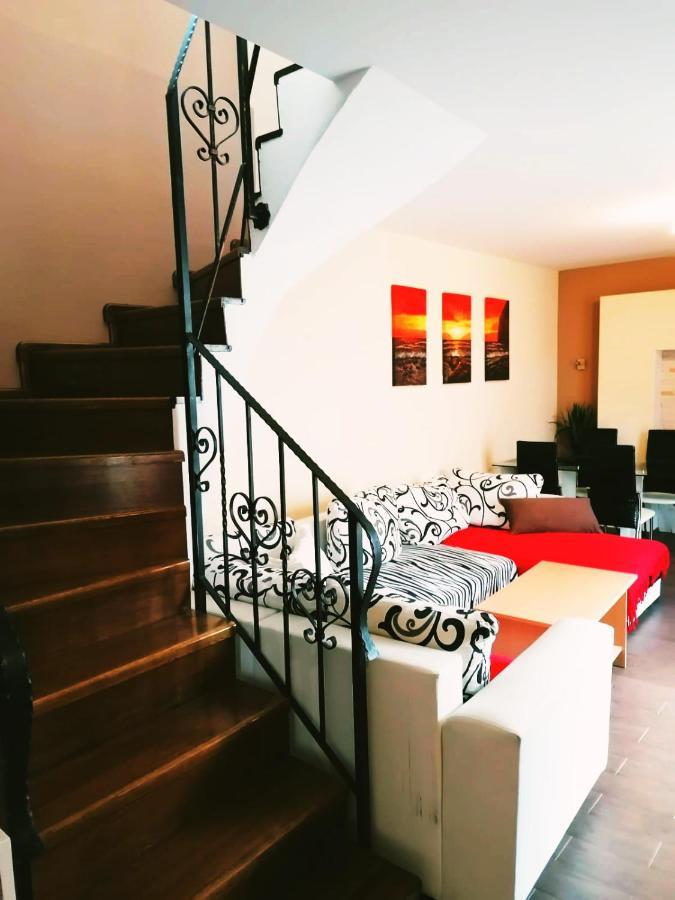Apartmany Pri Auparku Piest'any Luaran gambar