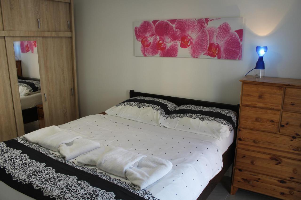 Apartmany Pri Auparku Piest'any Luaran gambar