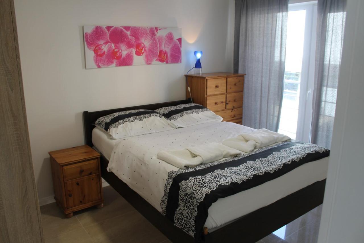 Apartmany Pri Auparku Piest'any Luaran gambar
