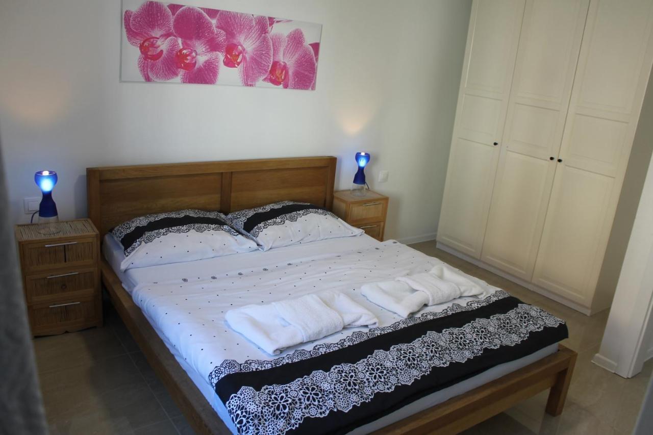 Apartmany Pri Auparku Piest'any Luaran gambar
