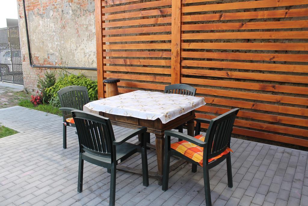 Apartmany Pri Auparku Piest'any Luaran gambar